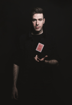 Chris Fleming - Elite Magician & Mind Reader