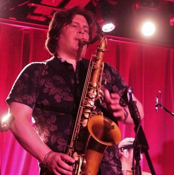Dom Solo Saxophonist