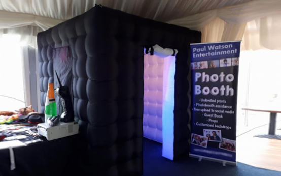 Photo booth hire