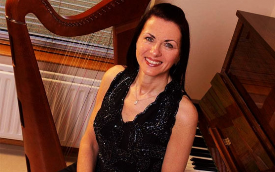 Siobhan Flanagan - Pianist, Harpist & Singer