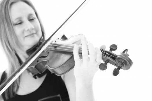 Joanne -versatile violinist