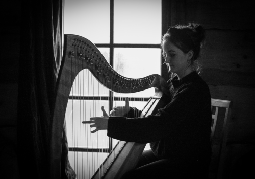 Harpist - Maria Boyle