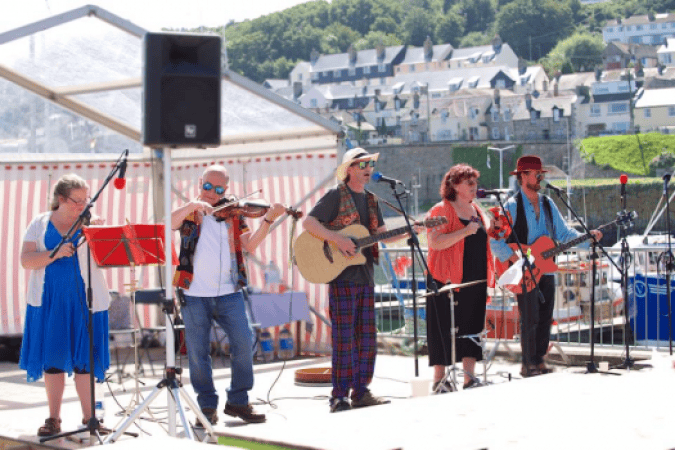 Whippletree Ceilidh Band. - Photo 2