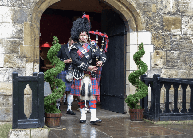 The Scottish Piper - Photo 7