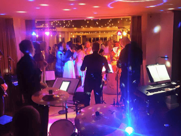 Dave Martin & Casino Cats Swing Band - Photo 4