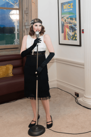 BUNNY NIGHTINGALE - Vintage Style Entertainer - Photo 9