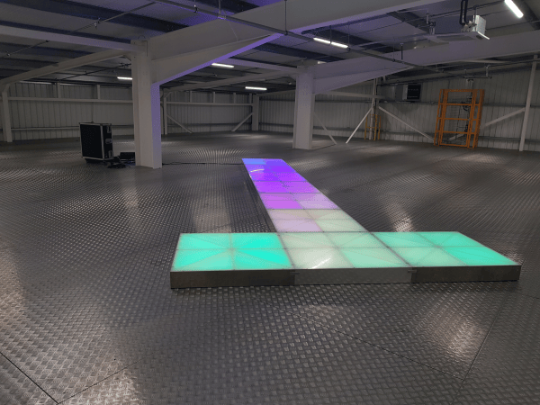 Dance Floor - Photo 2