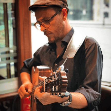 Duncan Howlett Guitarist - Photo 2