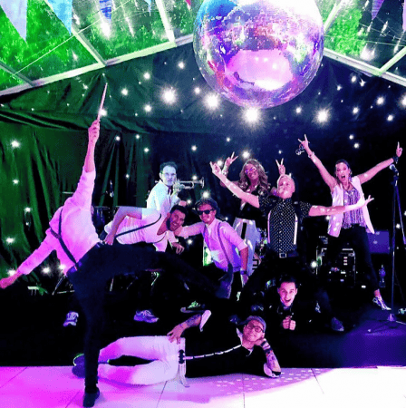 Fully FunKtional - Photo 8