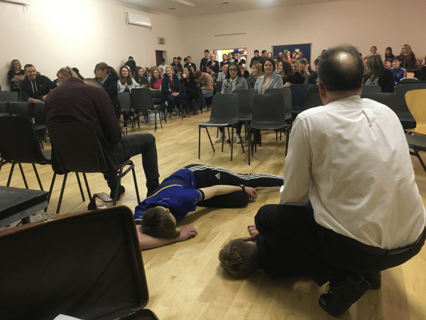 Don De Gouvea - Comedy Hypnotist - Photo 8