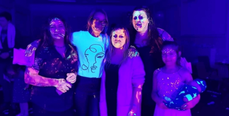 Knightmoves Mobile Disco and Karaoke - Photo 9