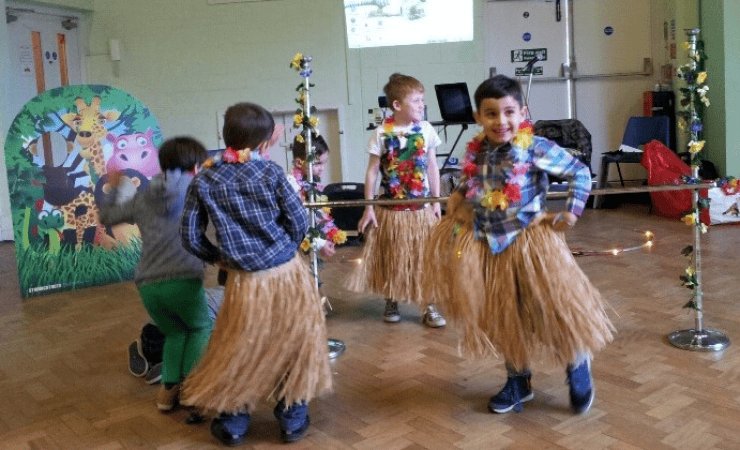 Balloon Modelling & Big Cat Jungle parties - Photo 2