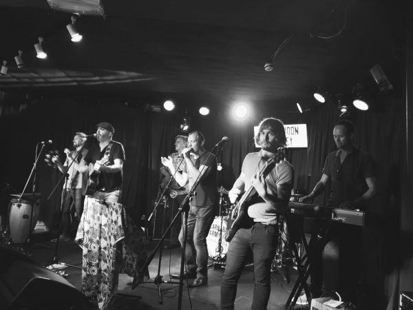 Carnaby Army - Photo 28
