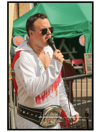 Gary Tustin - Photo 3