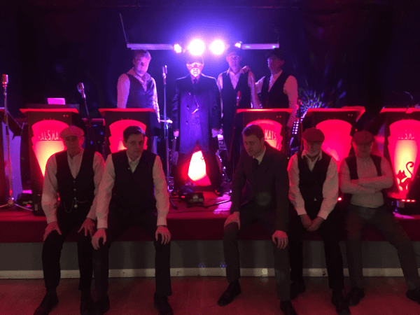 Kal's Kats - Photo 6