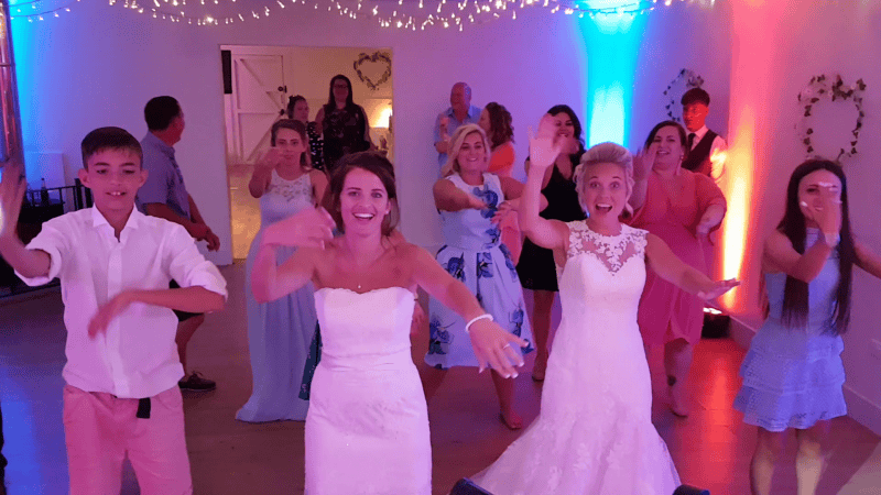 The Surrey Wedding DJ - Photo 2