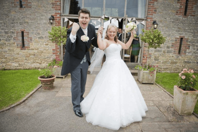 The Surrey Wedding DJ - Photo 6
