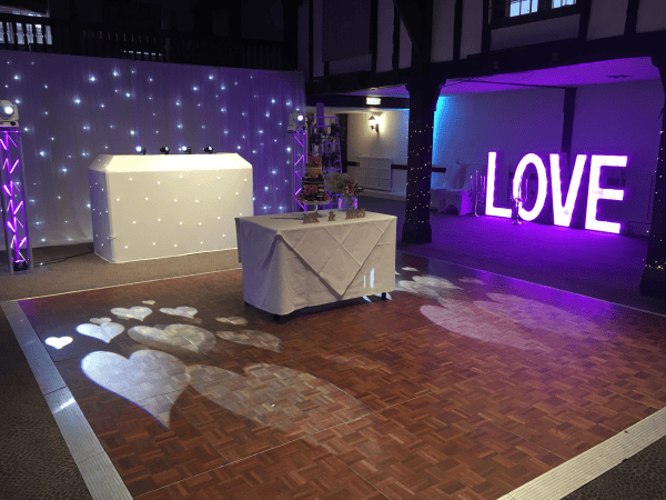 The Surrey Wedding DJ - Photo 18