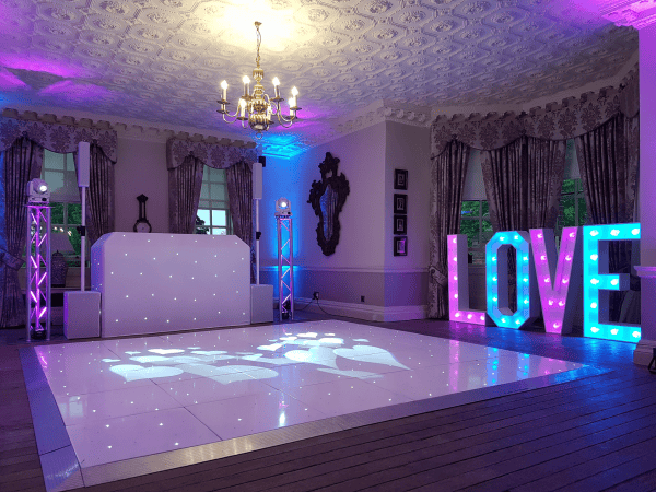 The Surrey Wedding DJ - Photo 33