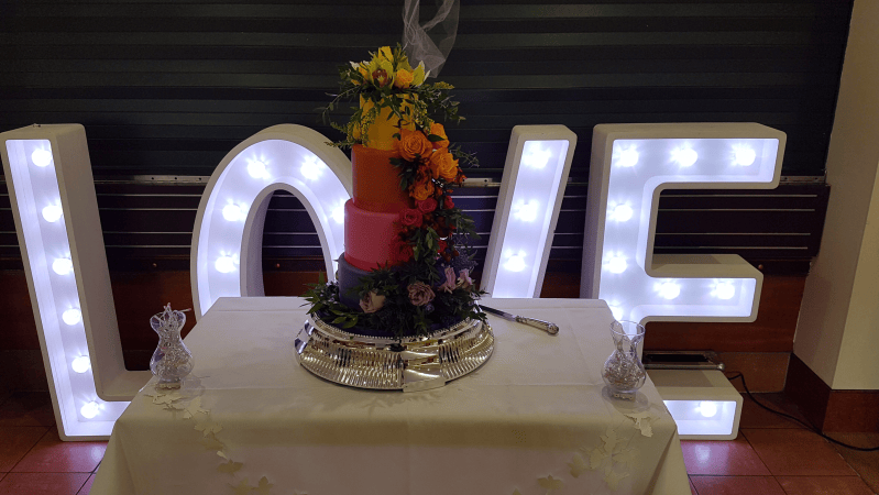 The Surrey Wedding DJ - Photo 40