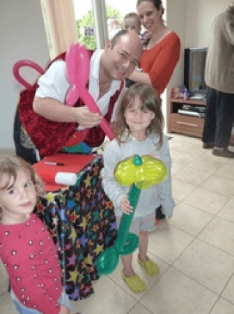 Balloon Modelling Man  - Photo 4