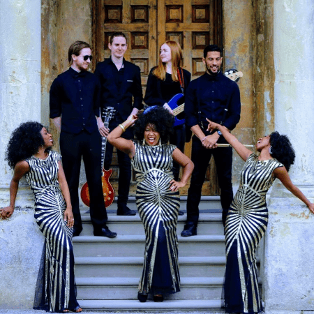 Sleeke Chix + Band - Photo 2