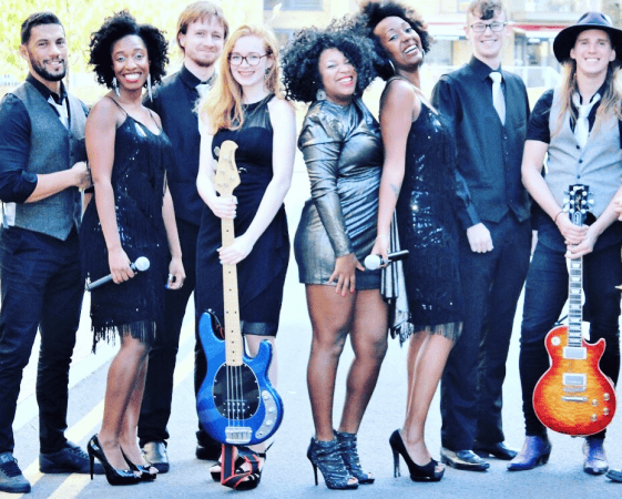 Sleeke Chix + Band - Photo 3