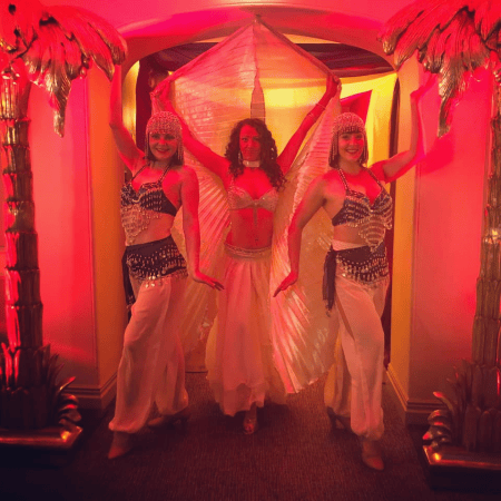 Dancers & Showgirls - Photo 2