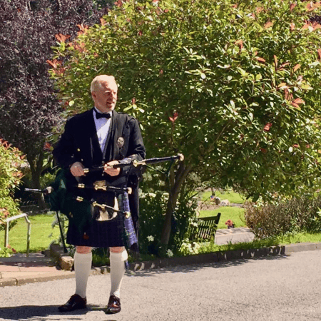 The Derbyshire Piper - Bagpiper - Photo 17
