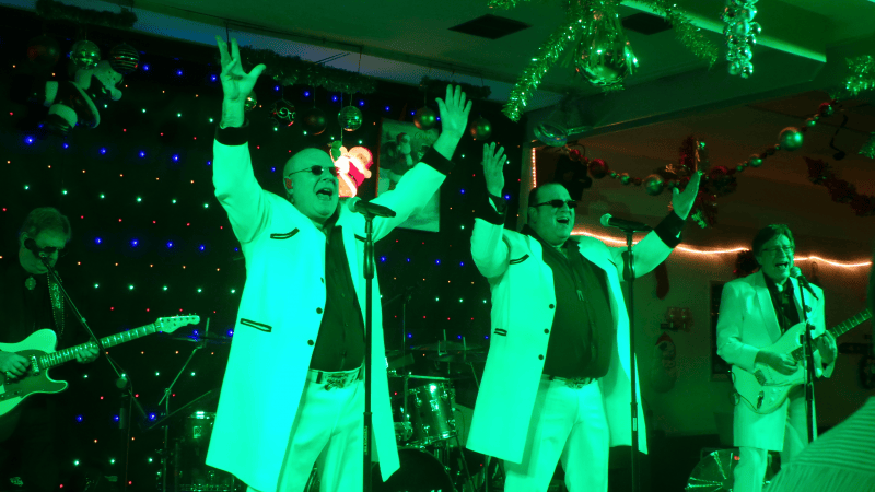 SHOWADDYWADDY ELITE - Photo 4