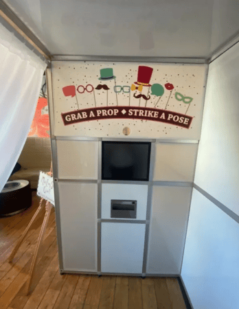 Oval Photobooth - Photo 3