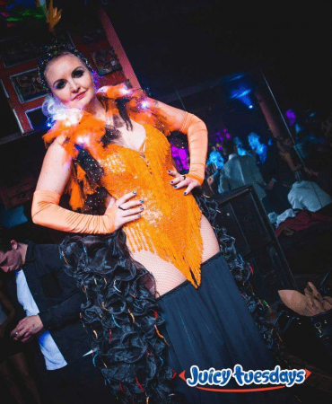Stilt Walker, Fire Performer & LED  - Photo 6