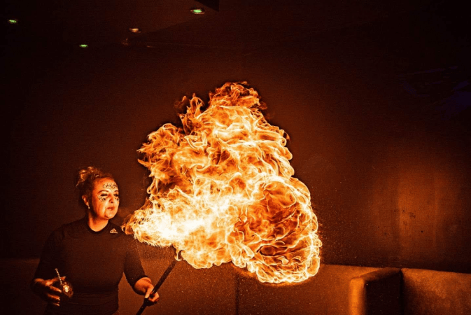 Stilt Walker, Fire Performer & LED  - Photo 8