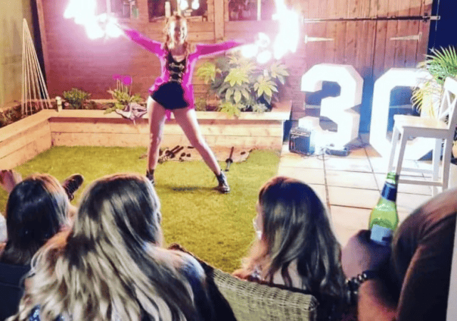 Circus Acts - Fire, Stilts, Dancers - Photo 11