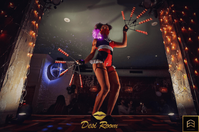 Circus Acts - Fire, Stilts, Dancers - Photo 15