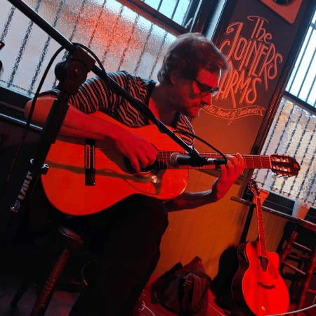 Classical guitarist Benjamin Dean  - Photo 3
