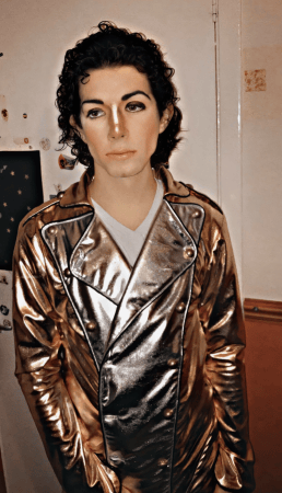 Man in the mirror  - Photo 15