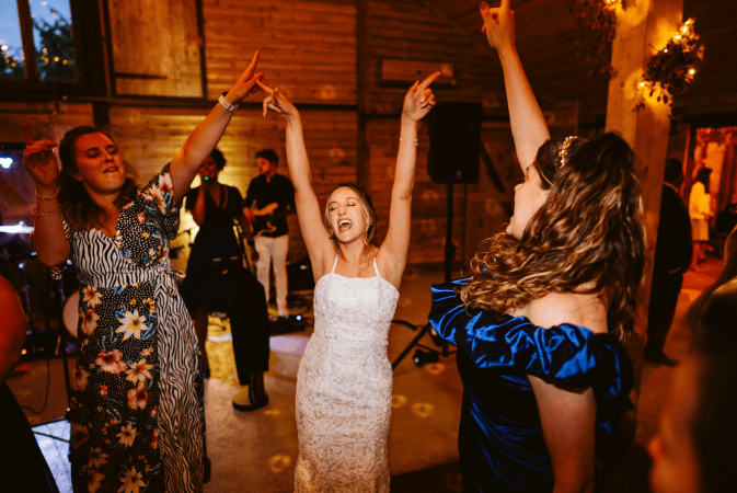The Cheers - Photo 21