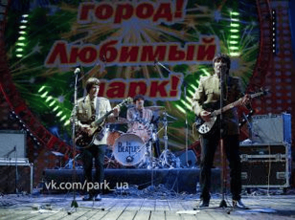 The Beatles Revolution band - Photo 3