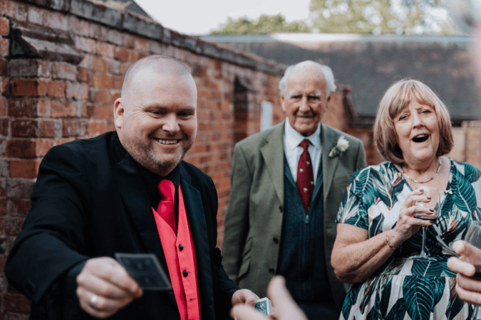 Paul Grundle Magician  - Photo 3