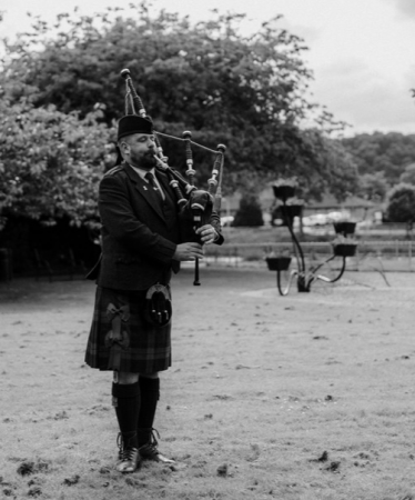 Bagpiper Jason Faulkner - Photo 4