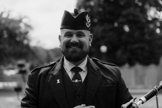 Bagpiper Jason Faulkner
