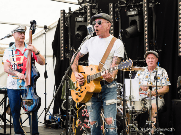 Damo And The Dynamites - Photo 2
