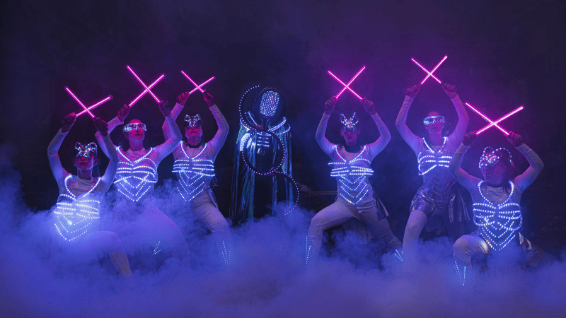ALIATRIX | Modern LED Costume Lightshow - Photo 4