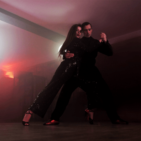 Dynamic Dance Duo - Photo 2