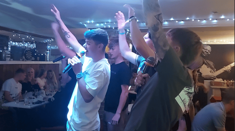 Centre Stage Discos & Karaoke - Photo 9