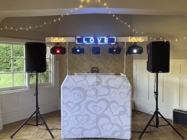 MOBILE DJ (ESSEX) - Photo 4