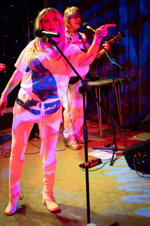 Take A Chance On Three – ABBA Tribute - Photo 7