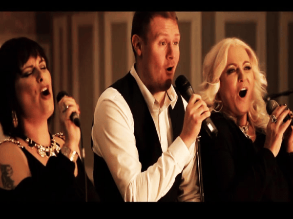 The Collective - Photo 2
