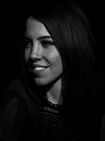 Laura Williams - Photo 2
